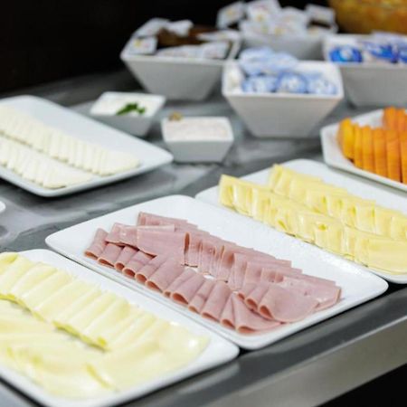 Le Village Flats E Hotel ジョインヴィレ エクステリア 写真