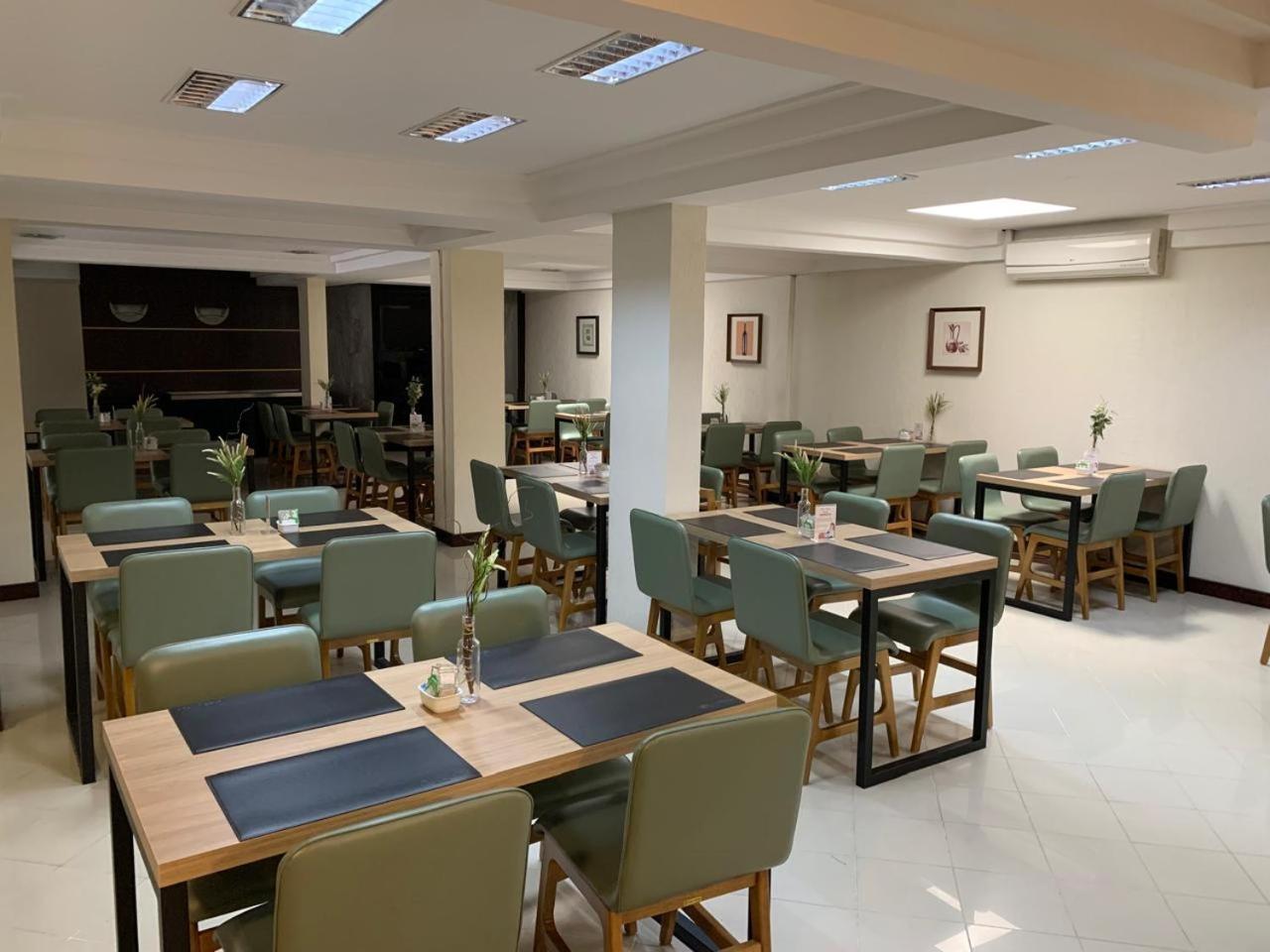Le Village Flats E Hotel ジョインヴィレ エクステリア 写真